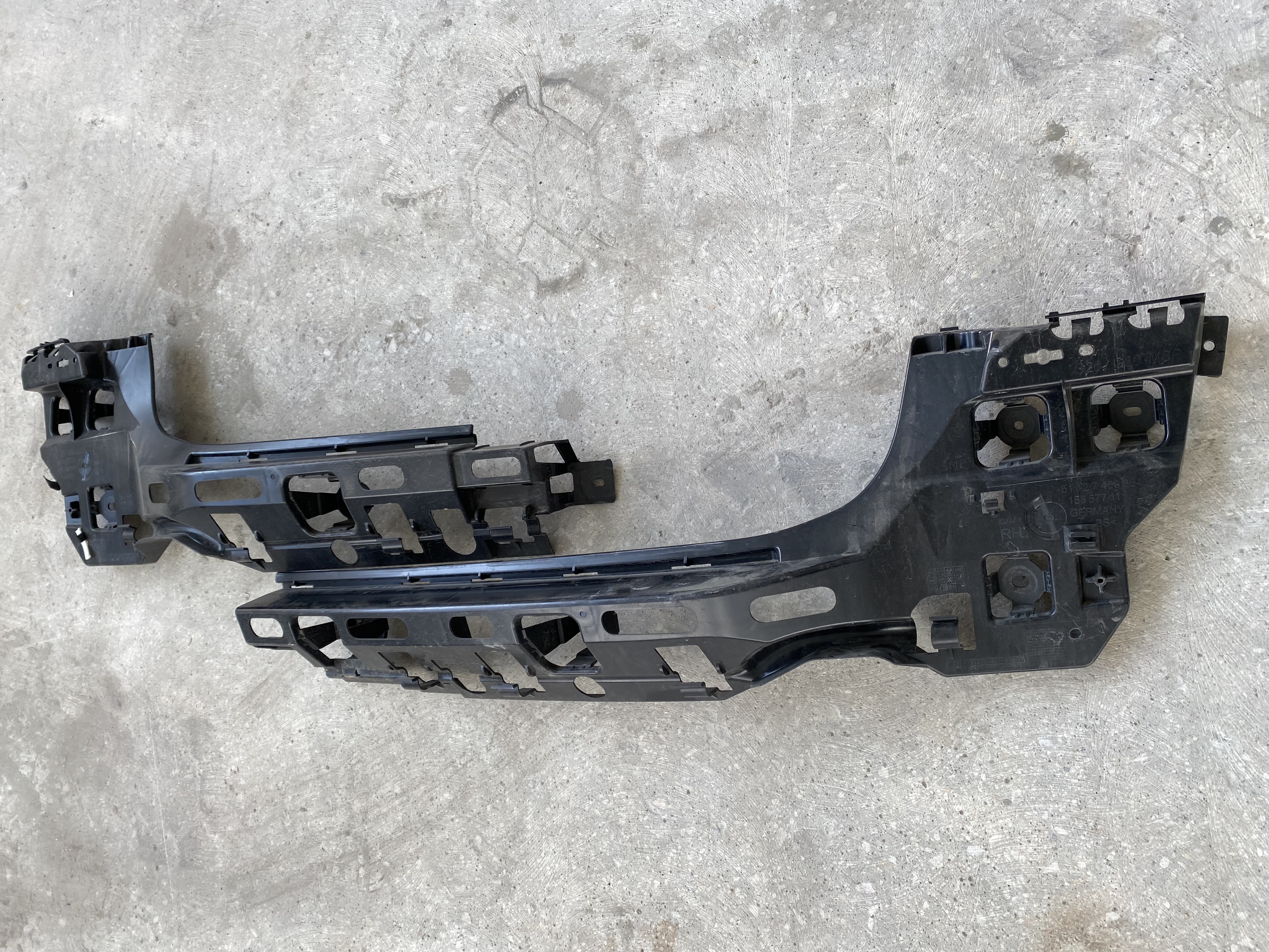 BMW 3 SERİSİ G20 ÇIKMA ORJİNAL ARKA TAMPON ÜST BRAKETİ SOL 7499363