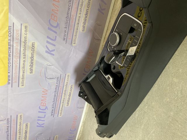 BMW ÇIKMA YEDEK PARÇA F40 116 118 ÇIKMA ORJİNAL BARDAKLIK 51167951771
