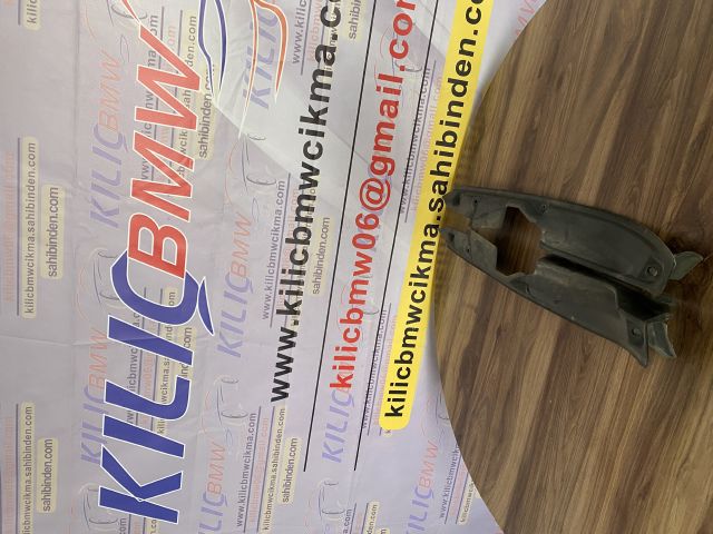 BMW ÇIKMA YEDEK PARÇA F40 116 118 ÇIKMA ORJİNAL ÇAMURLUK ÜST KAPLAMASI SAĞ 51767450920