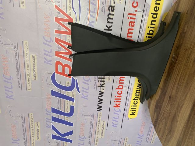 BMW ÇIKMA YEDEK PARÇA F40 116 118 ÇIKMA ORJİNAL ORTA DİREK KAPLAMASI ALT SAĞ 51437462690