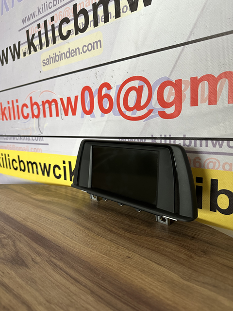 BMW F20 116 118 120 ÇIKMA ORJİNAL ORTA EKRAN