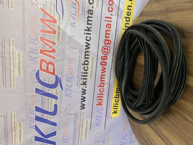 BMW F44 216 218 ÇIKMA ORJİNAL KAPI FİTİLİ KASAYA GEÇEN