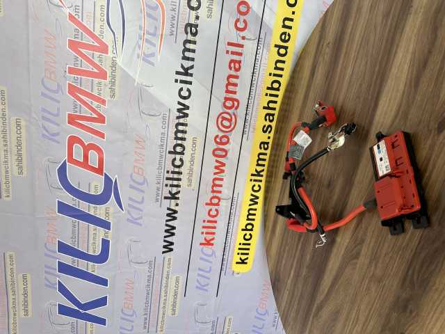 BMW G20 320 330 2019-23 ÇIKMA ORJİNAL AKÜ ARTI KUTUP BAŞI 61128796155