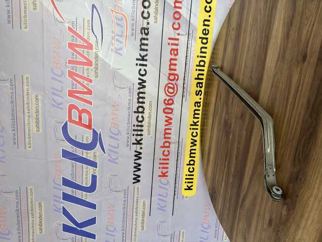 BMW G20 320İ 330İ YAKIT DEPOSU SABİTLEME DEMİRİ ÇIKMA 16117449035 16117618913