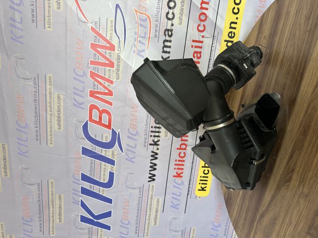 BMW G22 G23 G26 420İ ÇIKMA ORJİNAL TEMİZ HAVA BORUSU 13718656981