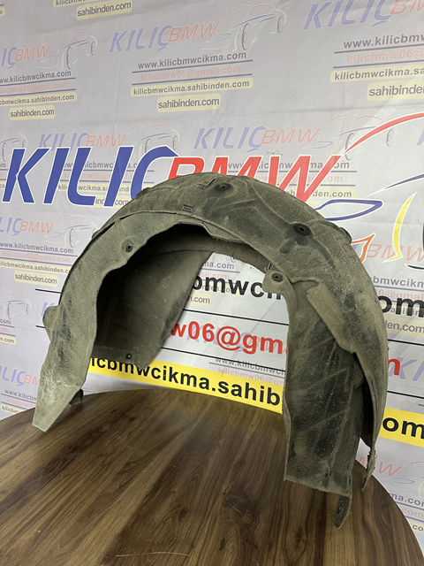 BMW G26 G22 G23 430 420 ARKA ÇAMURLUK DAVLUMBAZI SAĞ ORJİNAL ÇIKMA