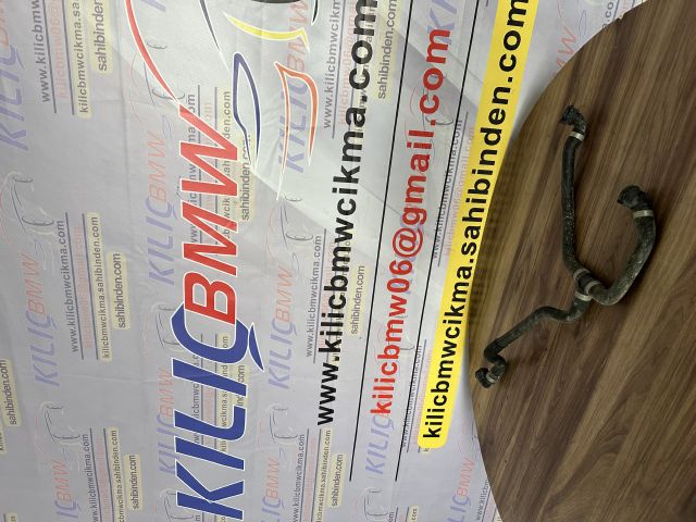 BMW G30 520 530 2017-23 RADYATÖR SU BİDONU BORUSU ALT BORUSU 17128602602