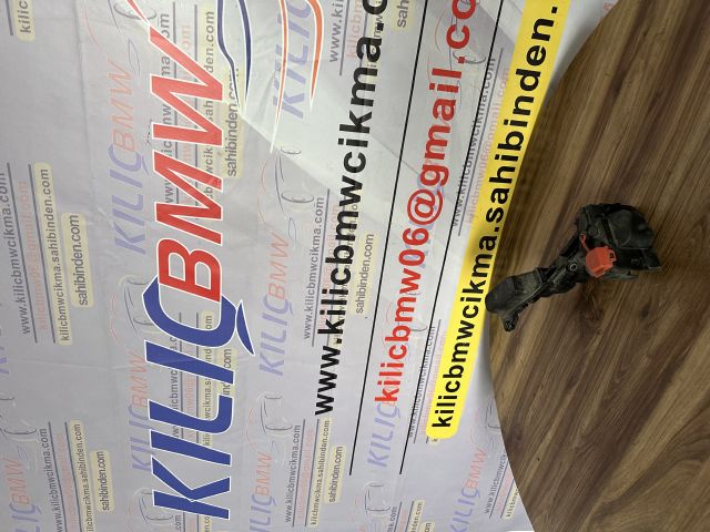 BMW G30 520 530 AKÜ AKIM DAĞITICI KUTUSU ÇIKMA 61149339827