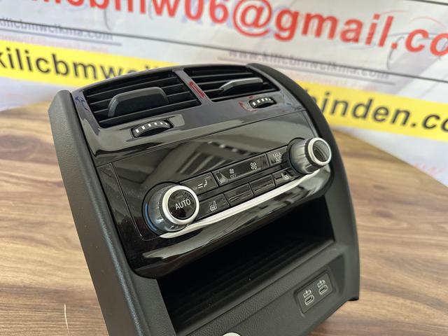 BMW G30 520 530 ÇIKMA ORJİNAL ARKA KLİMA PANELİ