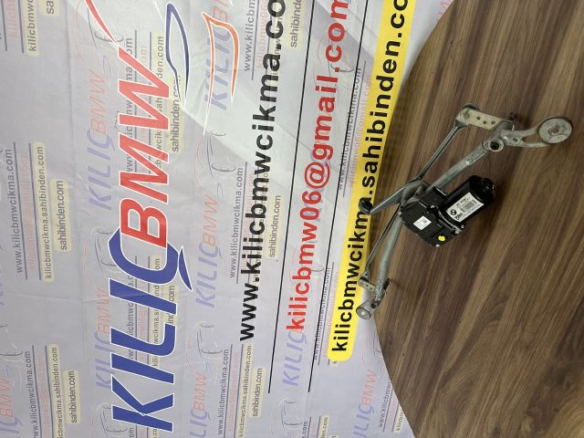 BMW G30 520 530 ÇIKMA ORJİNAL ÖN CAM SİLECEK MOTORU