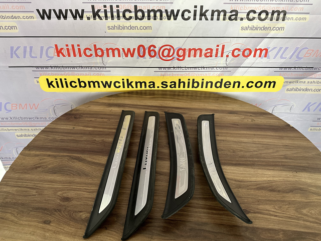 BMW G30 520 530 KAPI EŞİK KAPLAMASI LUXURY ORJİNAL ÇIKMA