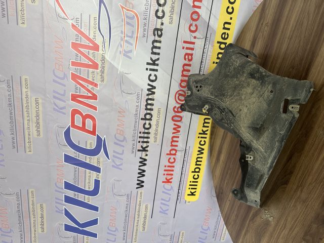 BMW G30 5SERİSİ ARKA TAMPON KÖŞE MUHAFAZA SAĞ 51757340788