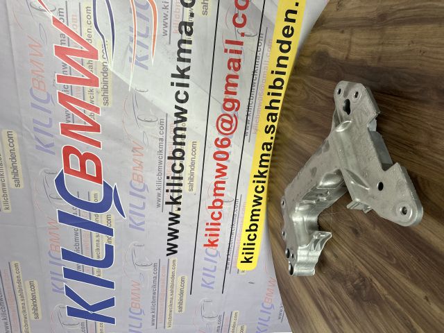 BMW G60 ÇIKMA ORJİNAL ŞANZUMAN TRAVERSİ 22329454218
