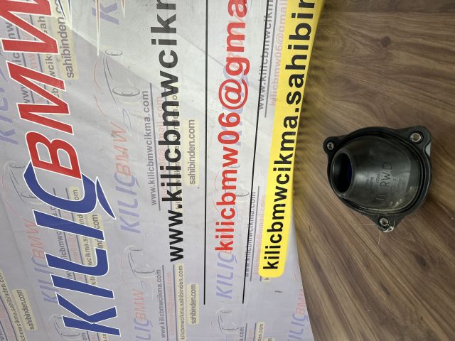 BMW G60 DİREKSİYON MİLİ YUVASI ORJİNAL ÇIKMA 32306898710
