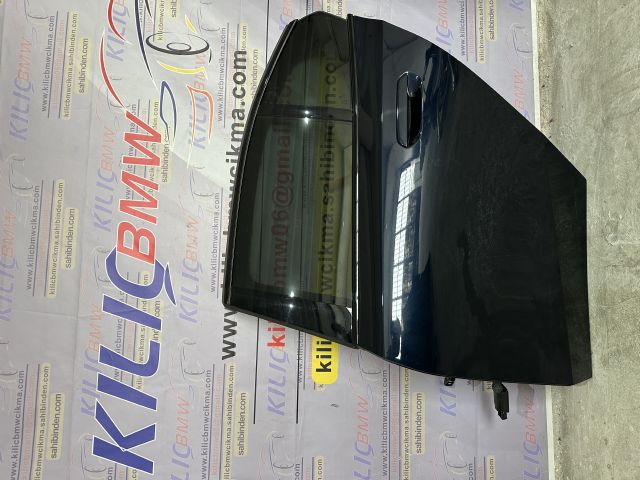 BMW G60 İ5 SOL ARKA KAPI KARBON SİYAH