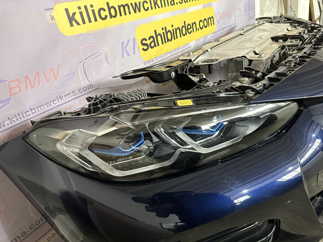BMW İ4 2019-25 ÇIKMA ORJİNAL SAĞ FAR LAZER